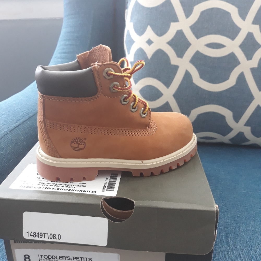Timberland toddler boots size 8